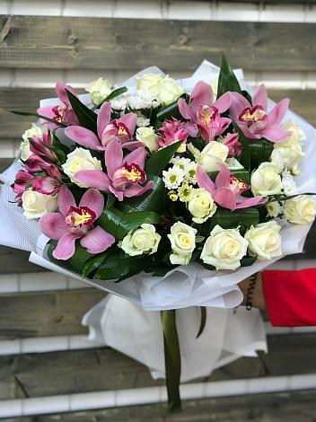 Букет цветов из: Розы и Хризантемы в Пролетарском Республики Адыгея