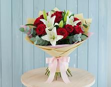Букет цветов из:  Лилии и Розы в Пролетарском Республики Адыгея