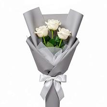 Букет 3 белые розы в Пролетарском Республики Адыгея