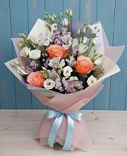 Букет цветов из:  Лизиантусы, Розы, Альстромерии и Гипсофила в Пролетарском Республики Адыгея