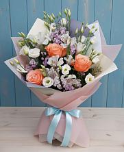 Букет цветов из:  Лизиантусы, Розы, Альстромерии и Гипсофила в Пролетарском Республики Адыгея