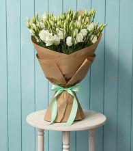 Букет цветов из:  Лизиантусы в Пролетарском Республики Адыгея