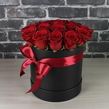 Цветочная композиция из Розы в шляпной коробке в Пролетарском Республики Адыгея