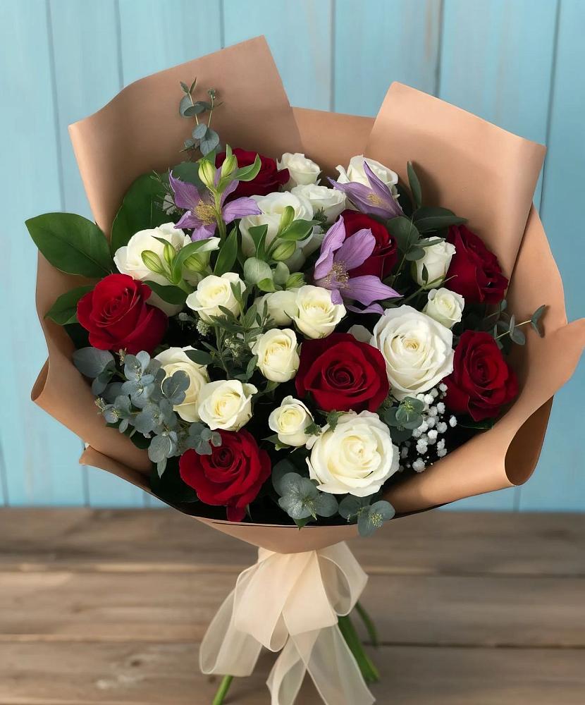 Букет цветов из: Розы и Альстромерии в Пролетарском Республики Адыгея