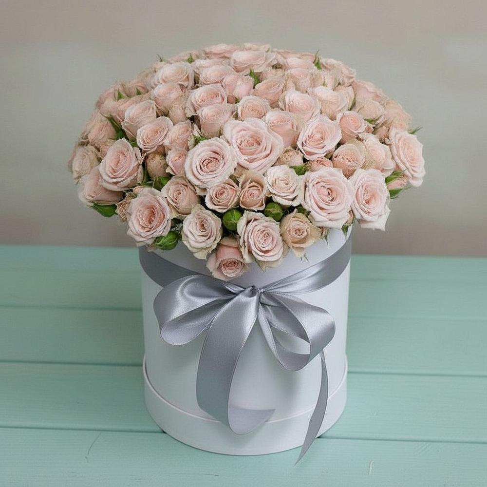 Цветочная композиция из Розы в шляпной коробке в Пролетарском Республики Адыгея